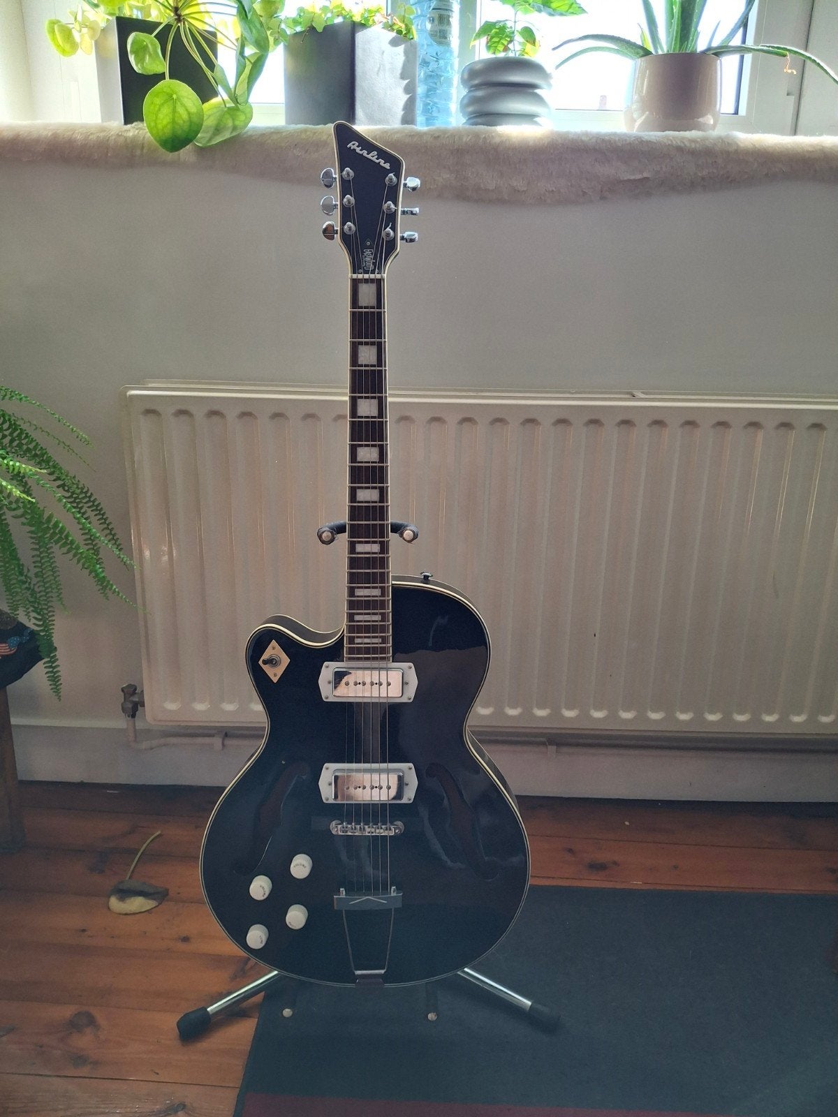 Eastwood Airline Espanada lefty 2012, Muziek en Instrumenten, Ophalen of Verzenden, Zo goed als nieuw, Hollow body, Overige merken