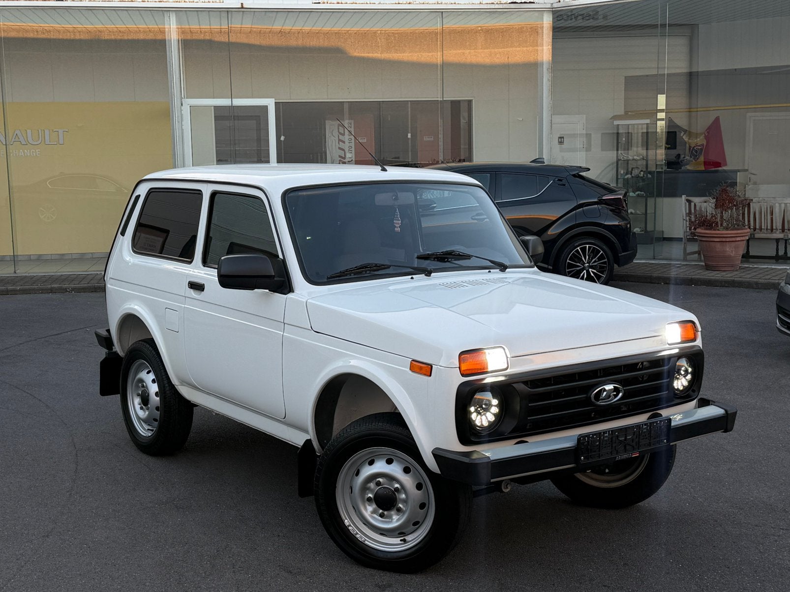 Lada Niva 4x4 1.7i Essence 61kW Euro 5, Enlèvement