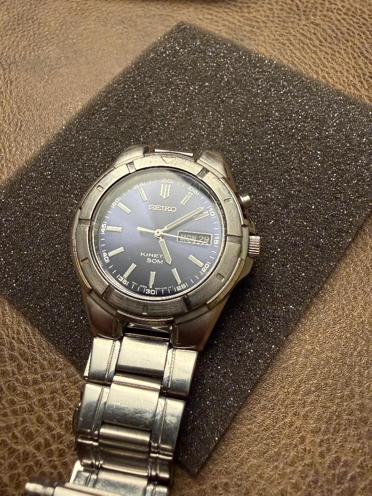 Seiko kinetic, Staal, Polshorloge, Ophalen of Verzenden, Zo goed als nieuw