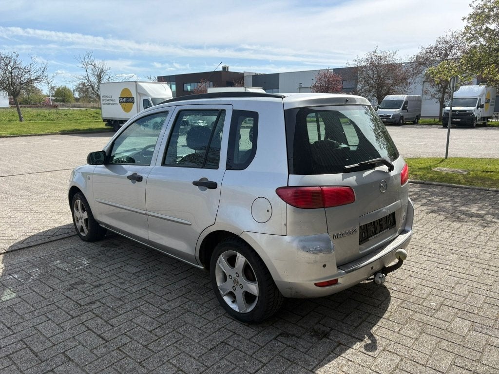 Mazda 2 1.4 benzine Automaat bj 2003 147923 km Airco, Autos, Argent ou Gris, Achat, Entreprise, 5 portes