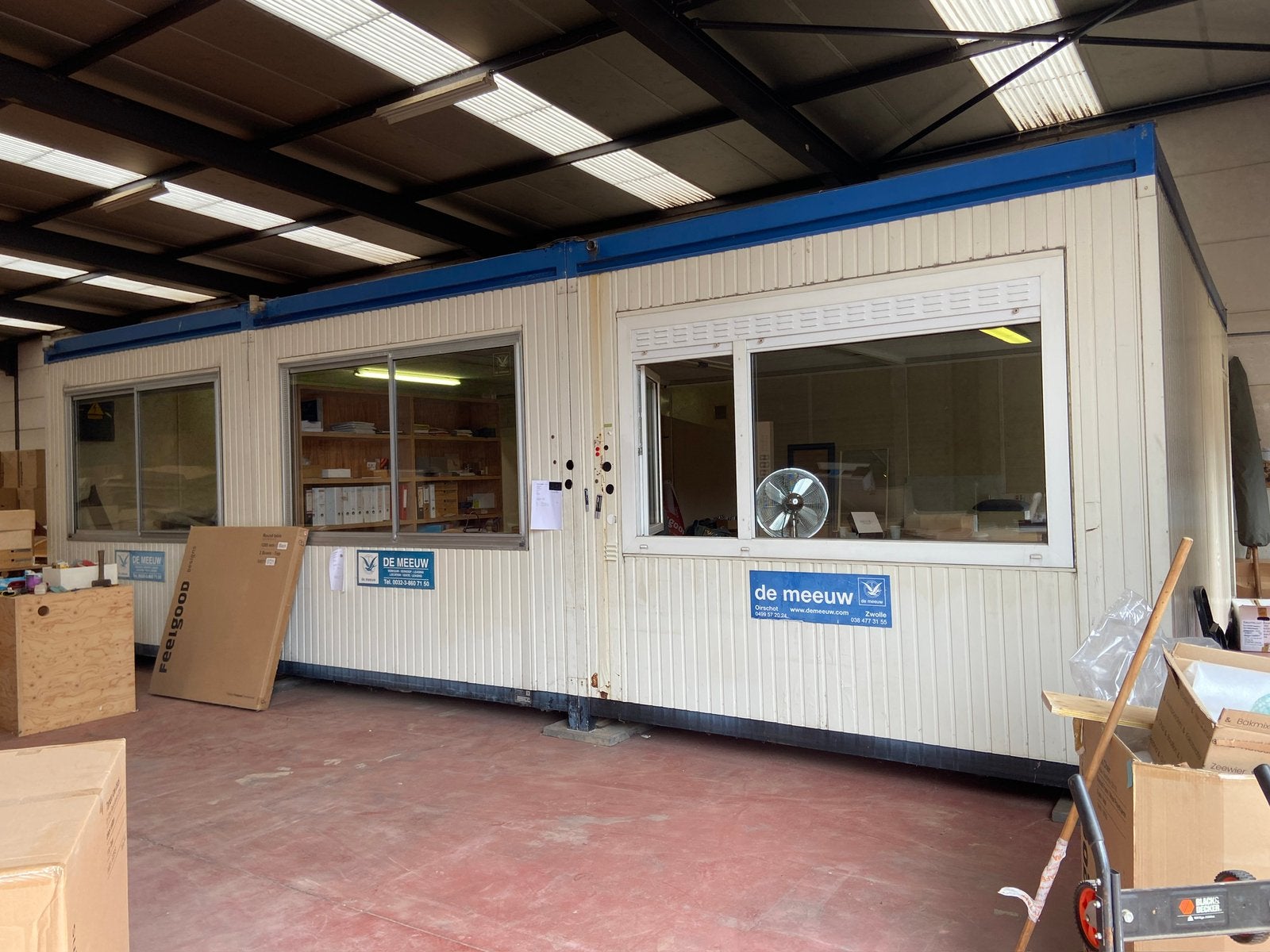 Drie units (9x6m) voor diverse doeleinden, Ophalen