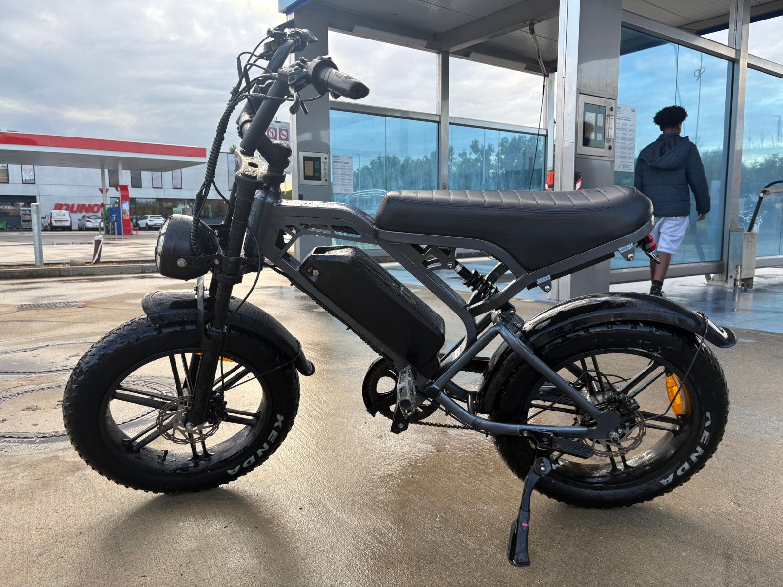 Fatbike v20 pro, Ophalen, Zo goed als nieuw, 30 tot 50 km per accu, Overige merken