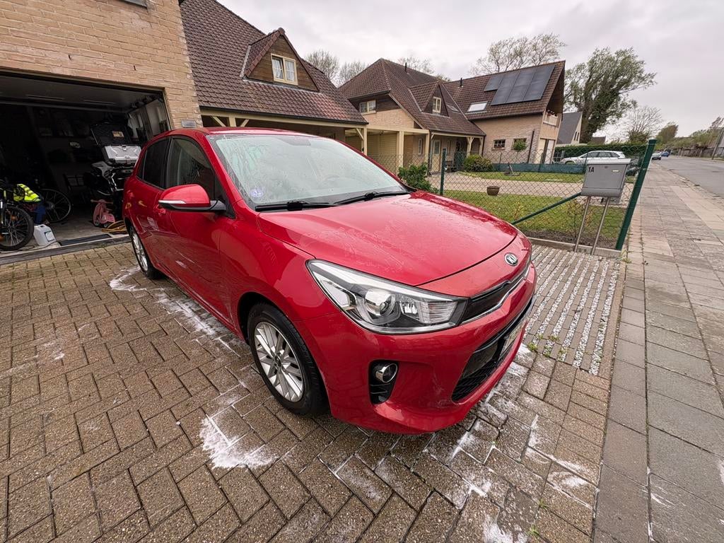Kia rio, Auto's, Rio, Achteruitrijcamera, Rood, Te koop