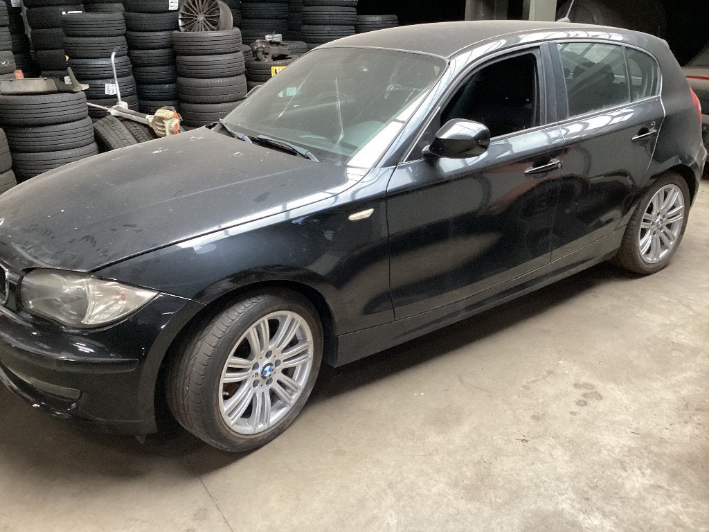 BMW 116 D.    Start niet, of ruilen, Euro 5, Zwart, Zwart, 5 deurs