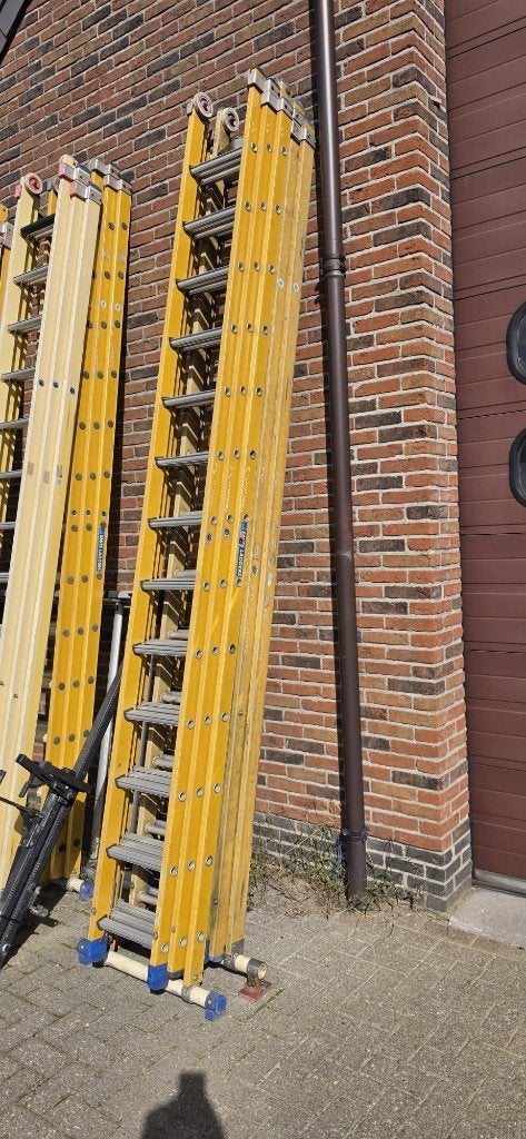 Ladder gvk 3x13 treden, Doe-het-zelf en Bouw, Ophalen, Gebruikt, Ladder, Opvouwbaar of Inschuifbaar