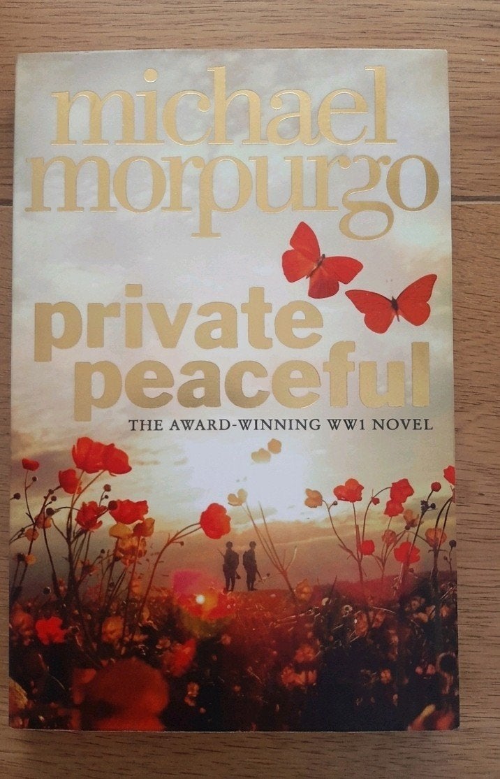 Privé et paisible - Michael Morpurgo, Livres, Guerre & Militaire, Enlèvement, Comme neuf