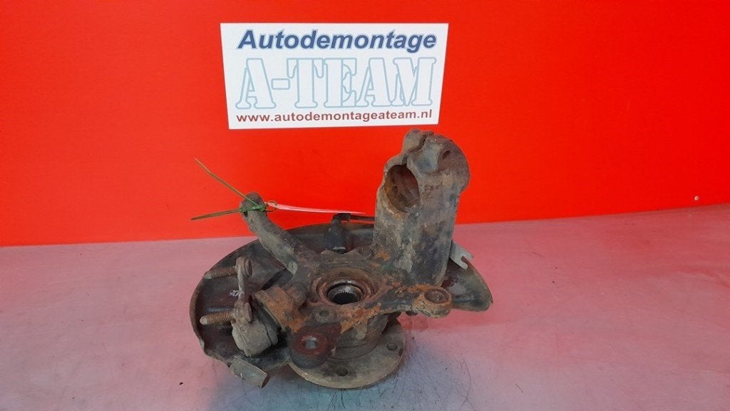 FUSEE AVANT GAUCHE Skoda Octavia Combi (1Z5), Utilisé, Skoda
