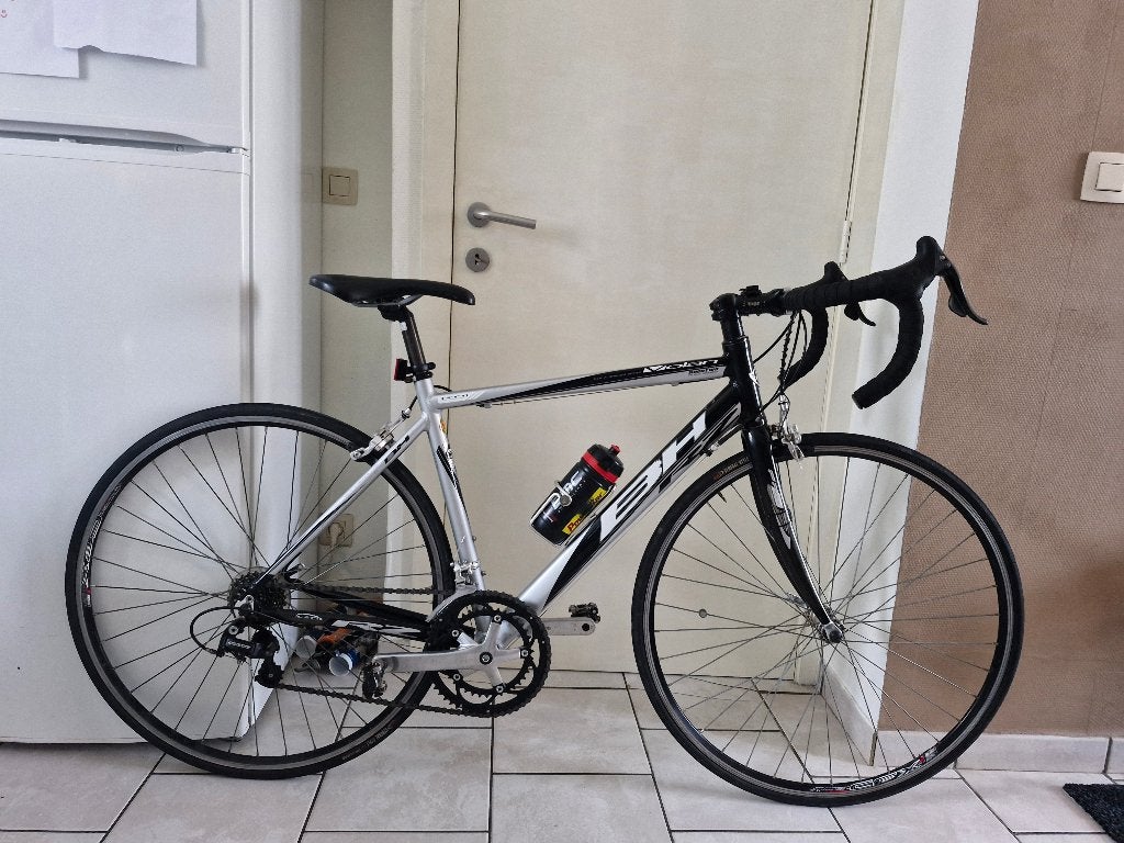 Vélo de route BH RZ – Taille 56 cm, Enlèvement, Aluminium
