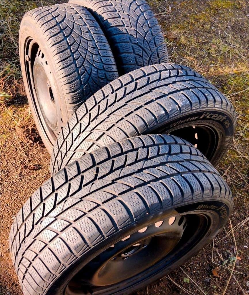 Roues hiver 205/55-16 sur jantes VW Golf, Ophalen, Gebruikt, 16 inch, Banden en Velgen