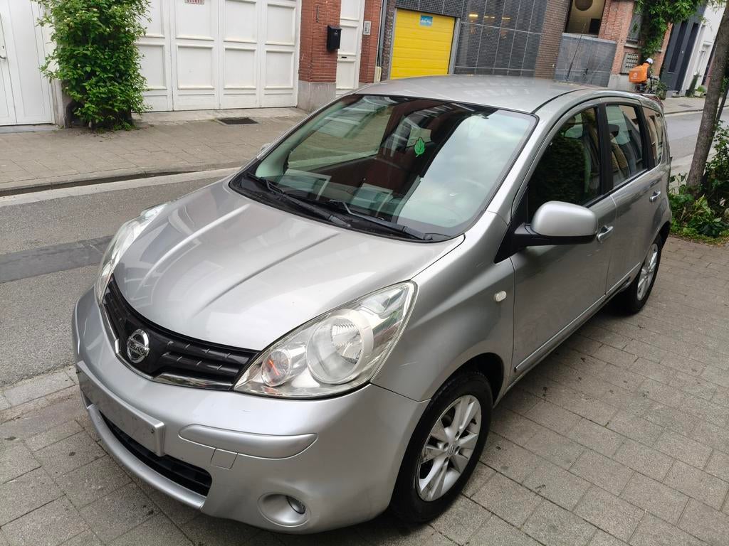 Nissan Note 1.4 benzine kontrole vrij, Auto's, Handgeschakeld, Particulier, Zilver of Grijs, Stadsauto