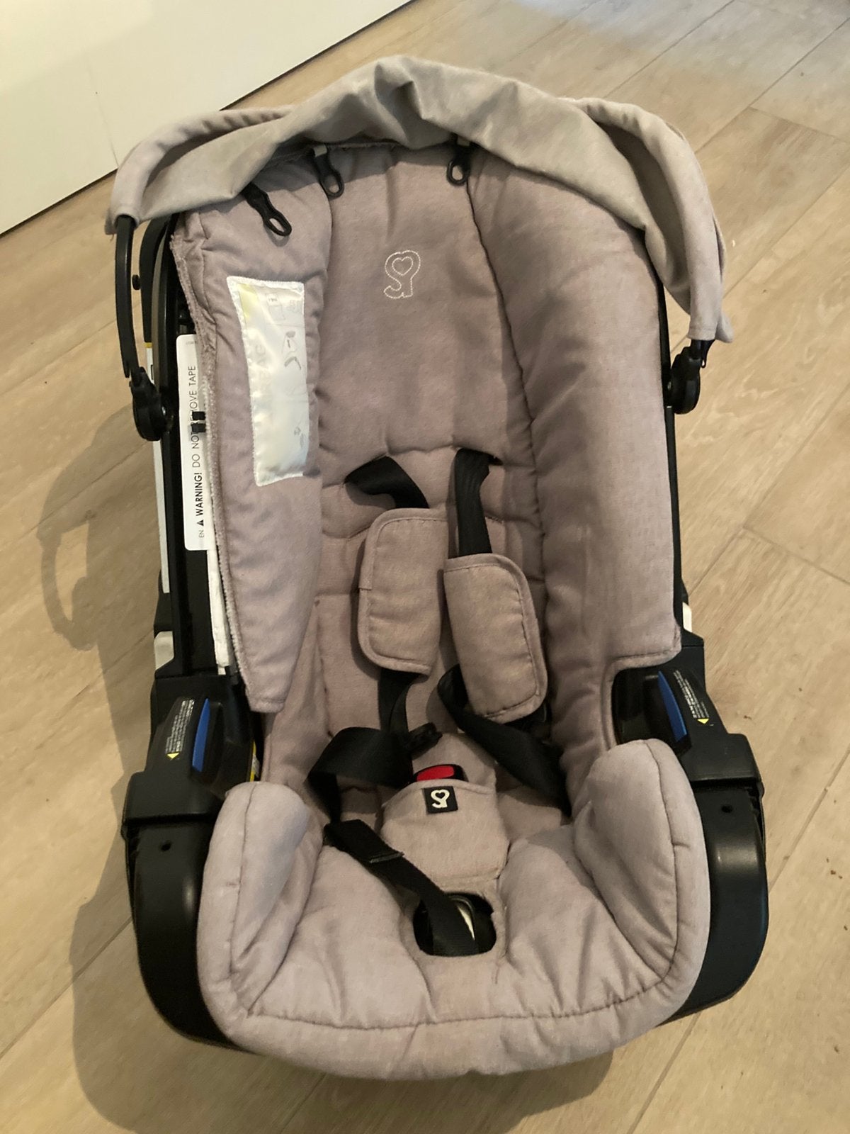 Siège auto-poussette Doona max pour bébé, Enfants & Bébés, Enlèvement, Utilisé, Autres marques