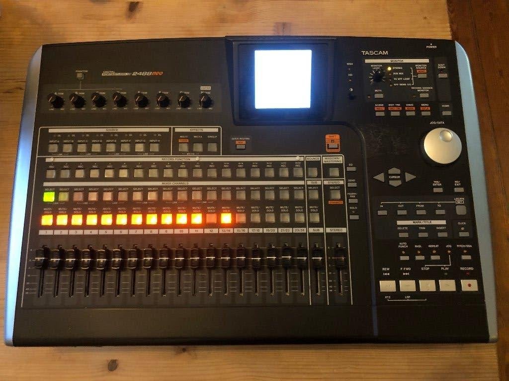 Tascam Portastudio 2488neo, Enlèvement, Utilisé, 20 canaux ou plus, Entrée micro