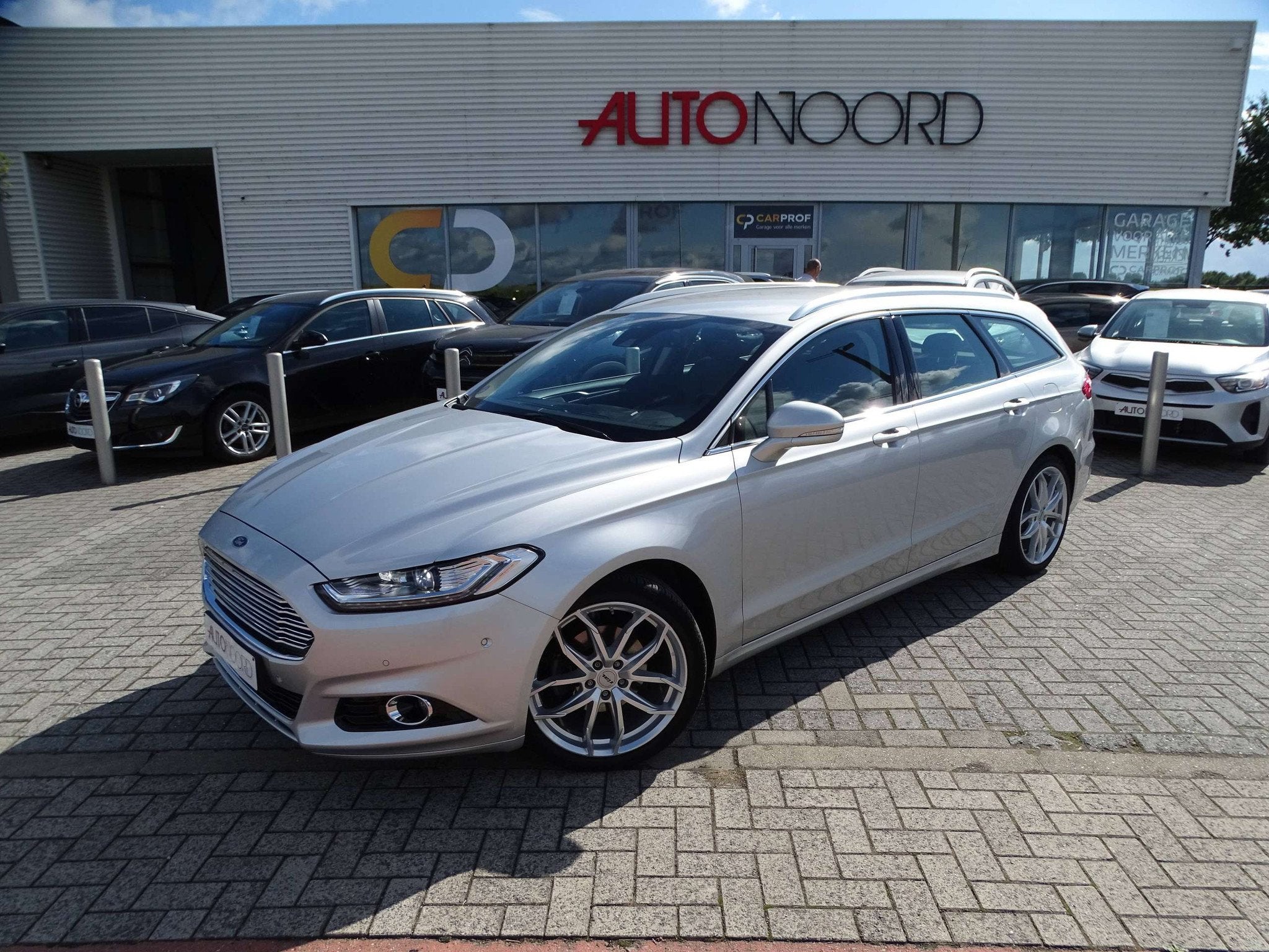 Ford Mondeo Mondeo Clipper 2.0 EcoBoost Titanium 203 PK * TO, Autos, Ford, Cuir, Argent ou Gris, Achat, 174 g/km