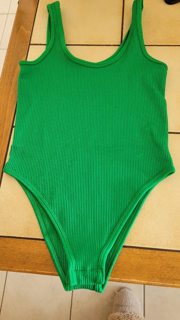 body dame taille S, Enlèvement ou Envoi, Taille 36 (S), Vert, Neuf