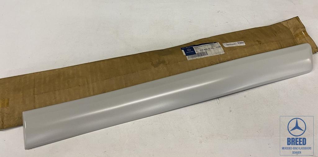 NOS sierlijst achterdeur links Mercedes-Benz W210 E-Klasse, Auto-onderdelen, Carrosserie, Mercedes-Benz, Nieuw, Ophalen of Verzenden