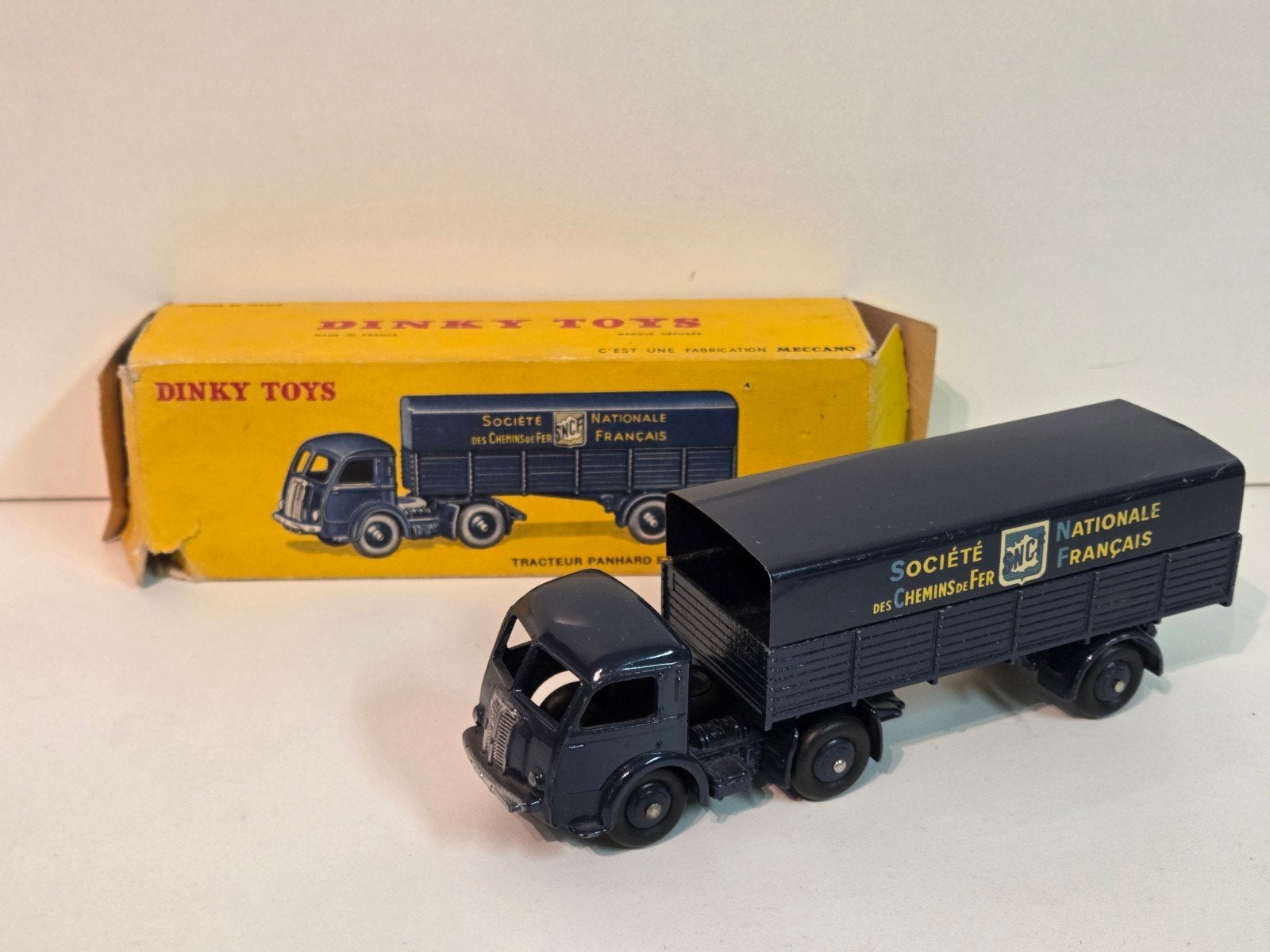 Dinky toys 32ab Panhard tracteur SNCF, Enlèvement ou Envoi, Comme neuf, Bus ou Camion, Dinky Toys