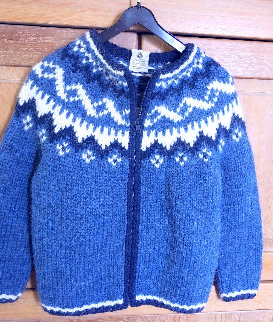 Gilet scandinave pure laine, neuf,10 ans (140), Kinderen en Baby's, Ophalen of Verzenden, Nieuw, Meisje, Trui of Vest