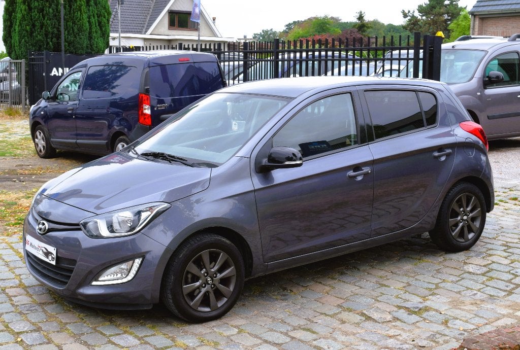 Hyundai i20 1.1CRDi/GO!/HISTORY/GARANTIE, Auto's, Hyundai, Voorwielaandrijving, Euro 5, Stof, Zwart