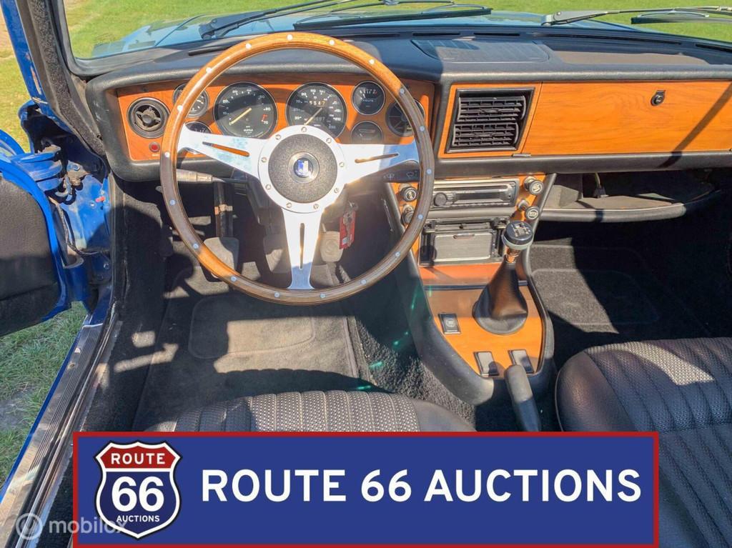 Triumph Stag | 1975 | Route 66 Auctions, Auto's, Oldtimers, Triumph, Zwart, Bedrijf, Handgeschakeld