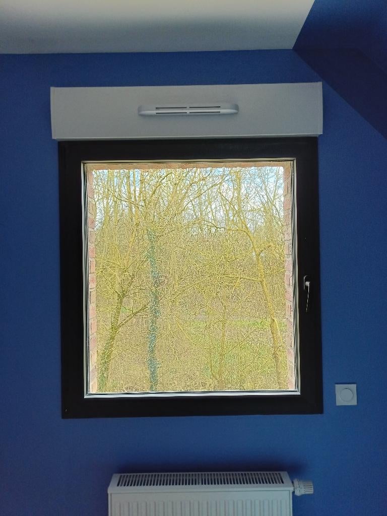 Fenêtre avec volet, Neuf, Autres couleurs, Fonctionnement électrique, 100 à 150 cm