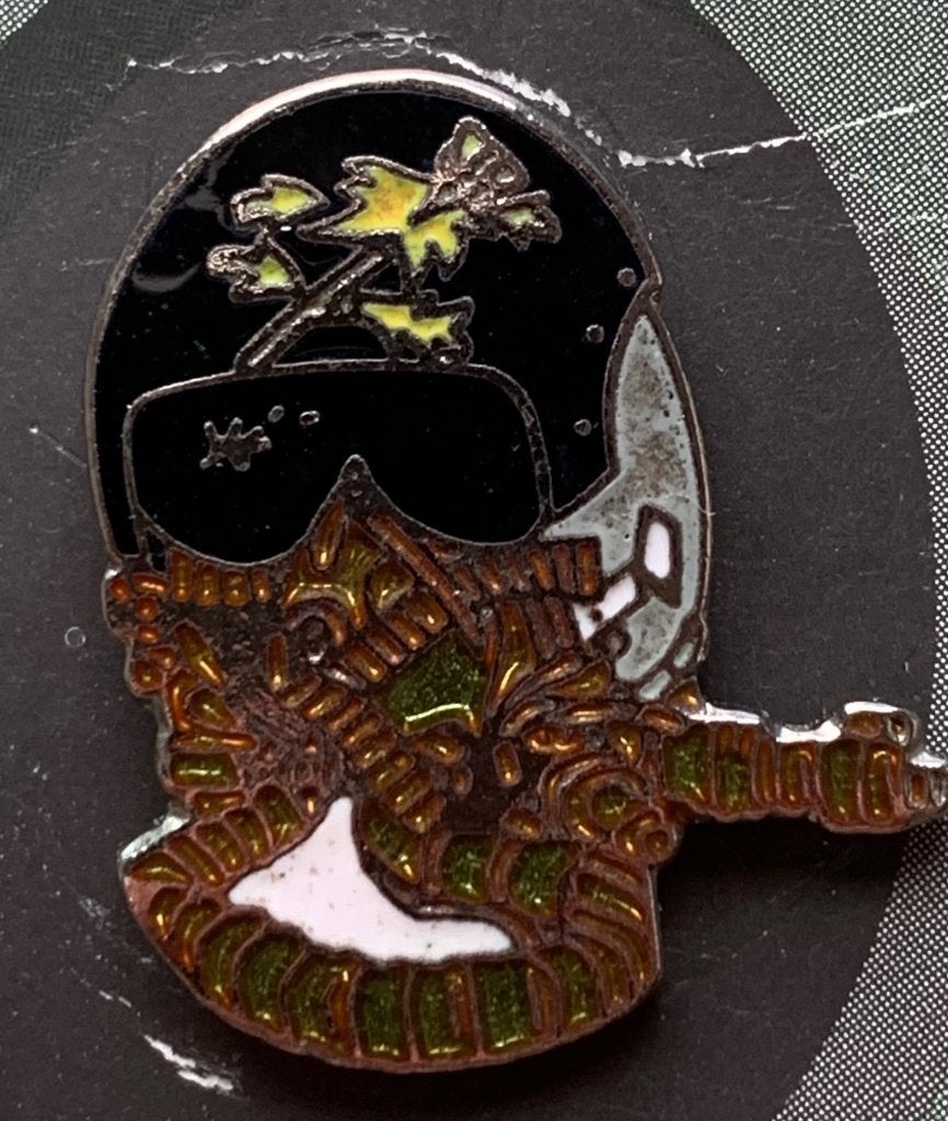 Pin 1SQN Stingers Florennes F-16 Force Aérienne Belge, Enlèvement ou Envoi, Armée de l'air, Emblème ou Badge