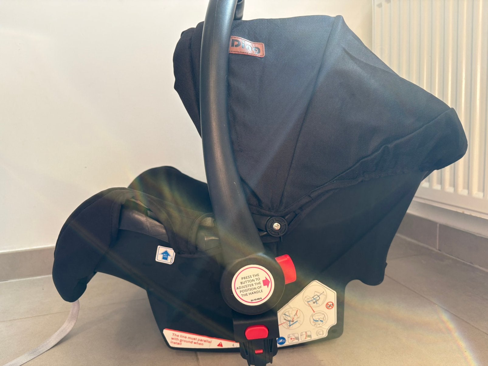 siège-auto "cosi" de la marque Ding, Enfants & Bébés, Sièges auto, Utilisé, Autres marques, 0 à 13 kg, Ceinture de sécurité, Enlèvement