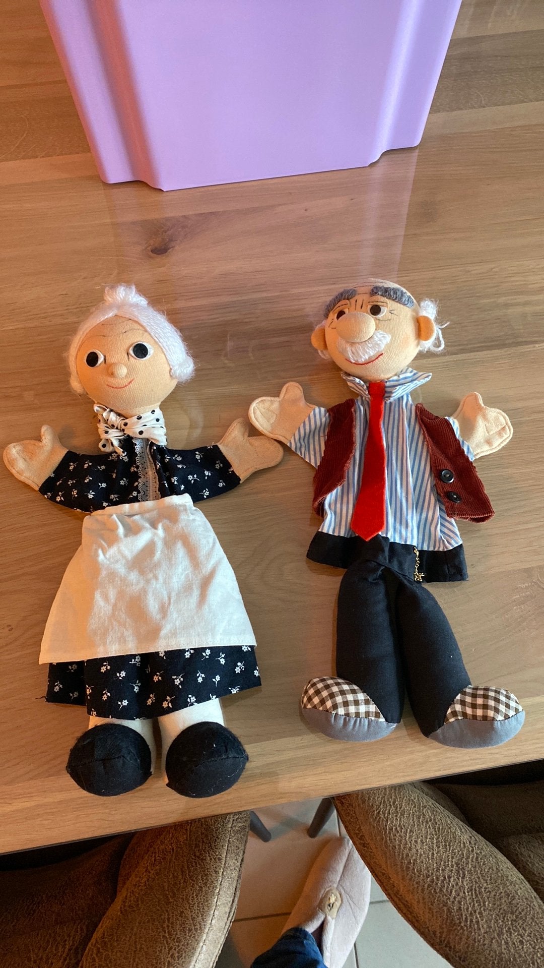 Handpoppen oma en opa, Ophalen, Zo goed als nieuw