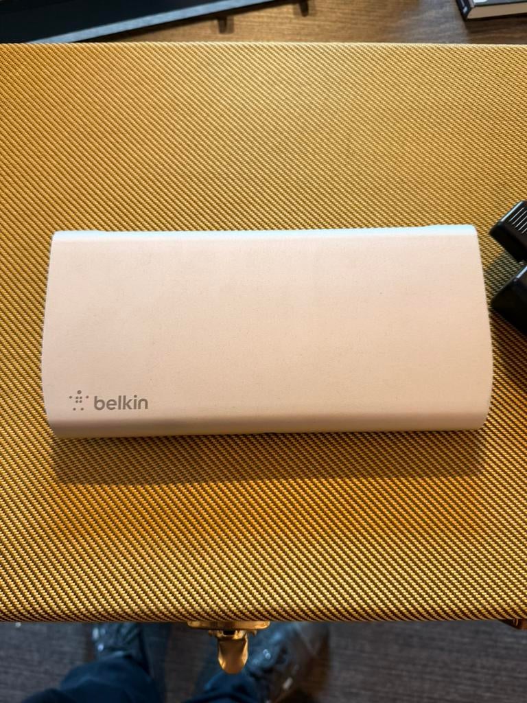 Belkin thunderbolt express dock met kabel, Ophalen of Verzenden, Zo goed als nieuw