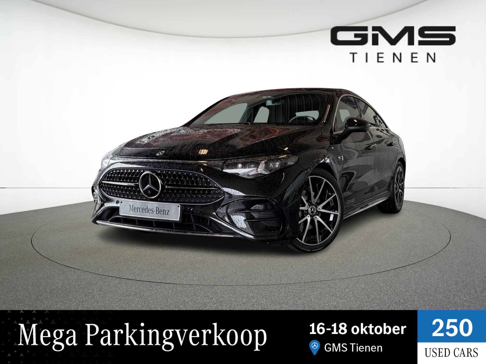 Mercedes-Benz CLA 180 AMG Line, Stof, Zwart, 4 cilinders, Zwart