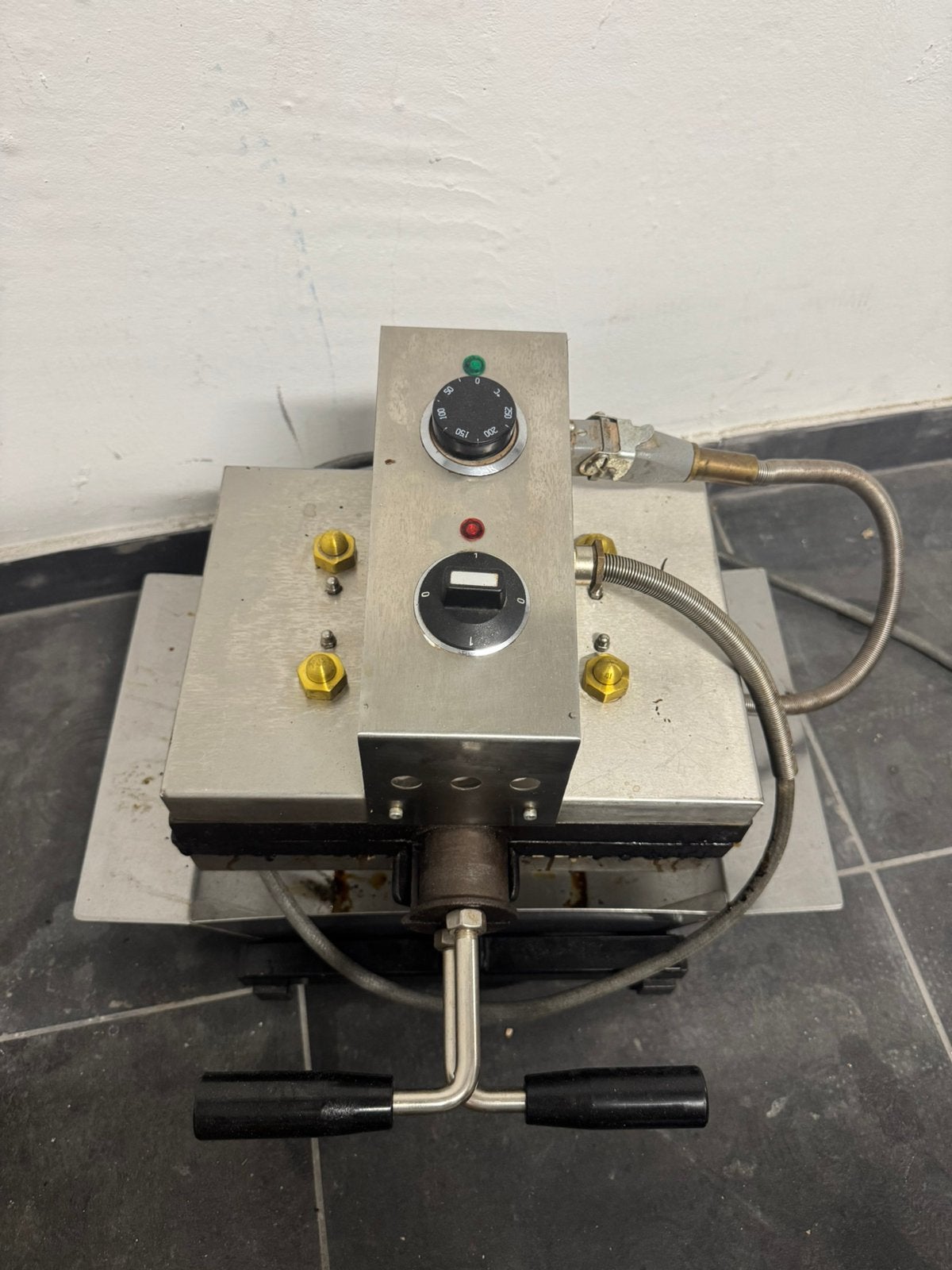 Gaufrier liege hvd professionnel A63, Bricolage & Construction, Enlèvement, Comme neuf