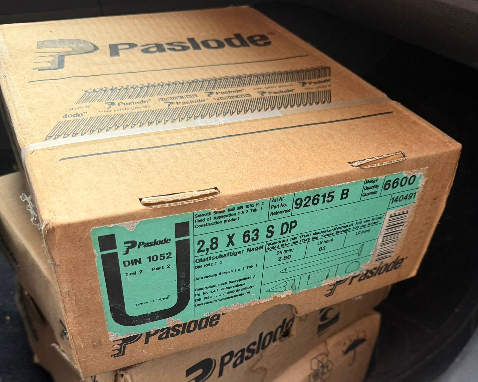 Clous Paslode 2,8  63 mm — 6 600 pièces par boîte, Moins de 50 mm, Comme neuf, Autres types, Enlèvement
