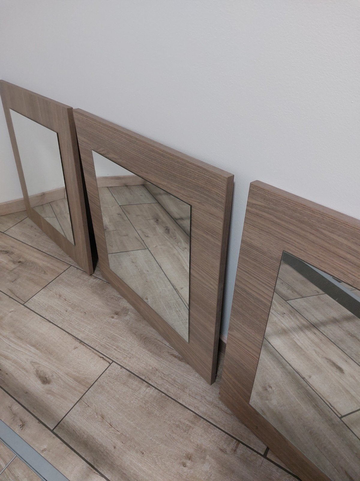 3 mirroirs, Enlèvement