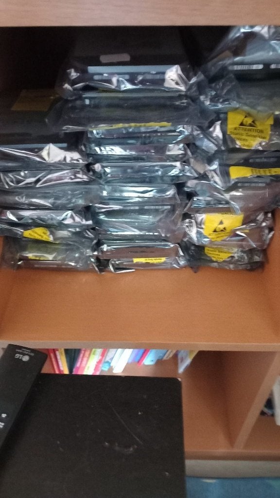 Harde schijf van 10 TB — HGST Ultrastar He10 SATA III, Computers en Software, Harde schijven, Refurbished, Server, Intern, HDD
