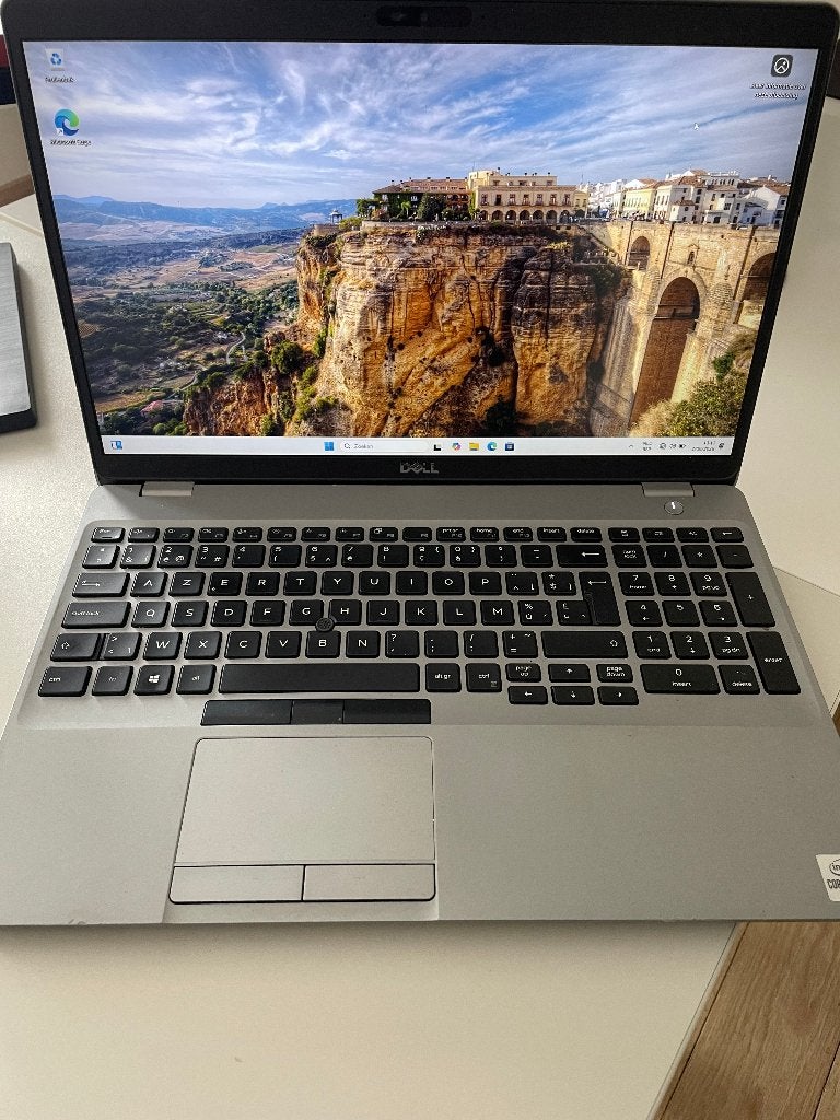 Latitude 5510 – i7 |16GB |512GB SSD | Nieuwe batterij, Computers en Software, Windows Laptops, 15 inch, Intel Core i7 processor