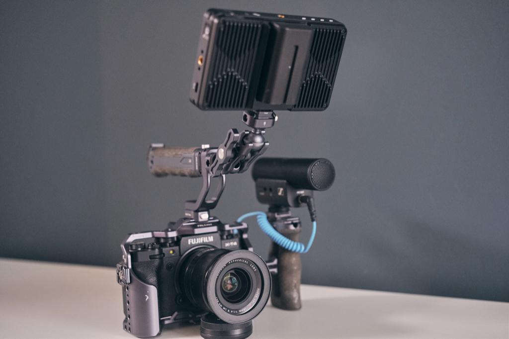 Fujifilm X-T4 (486 clicks) video kit, Enlèvement, Comme neuf, Compact, Fuji