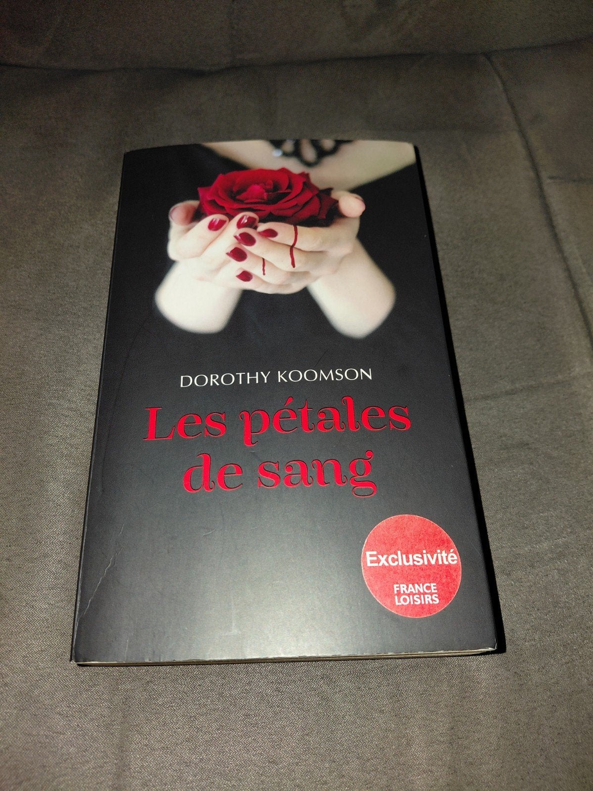 livre les pétales de sang, Ophalen