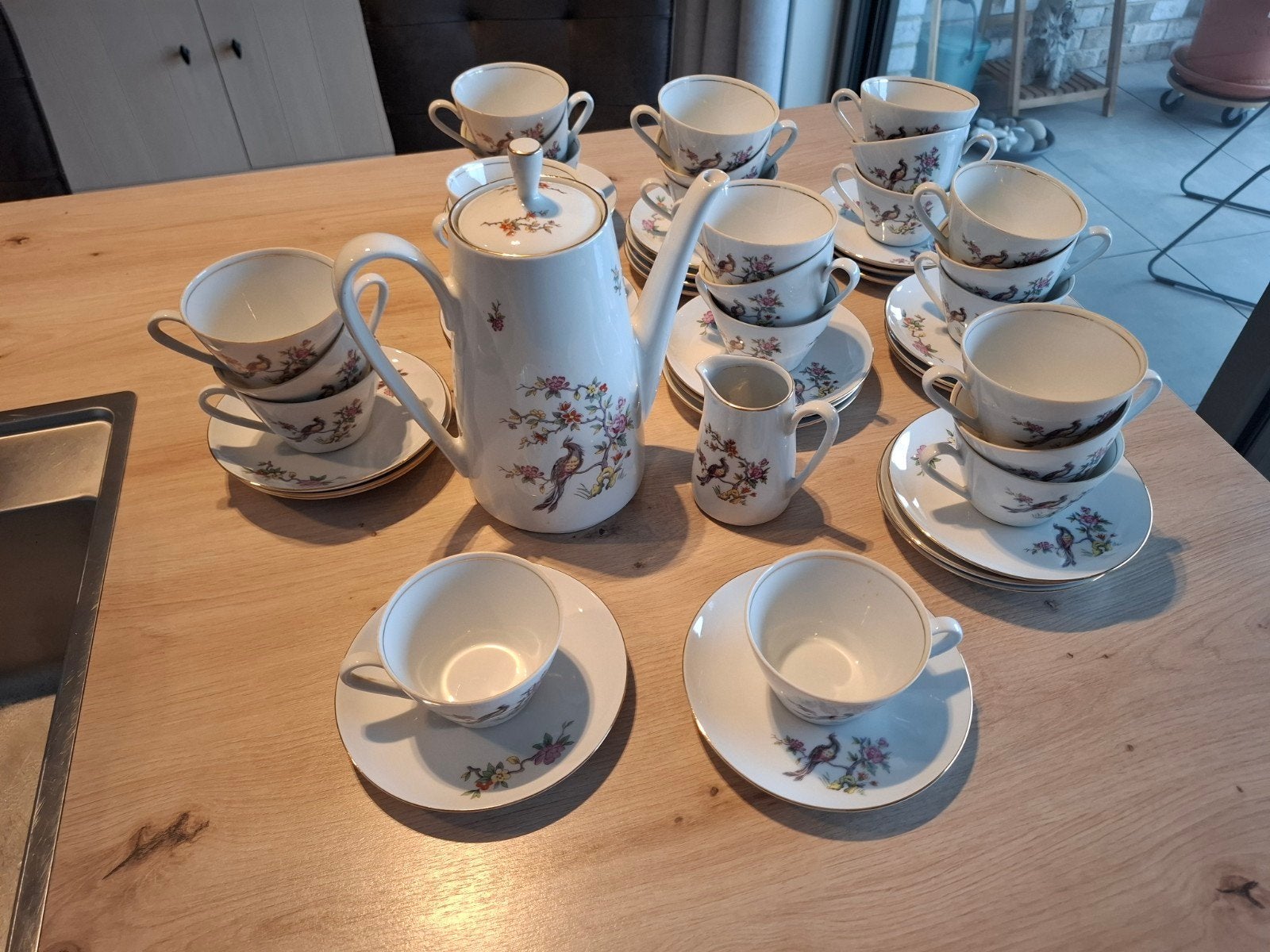 Koffieservies, Ophalen