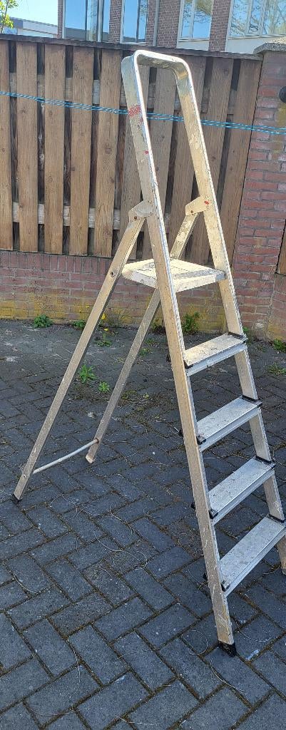 Altrex aluminium ladder, Doe-het-zelf en Bouw, Ladders en Trappen, Ophalen, Gebruikt, Ladder, Opvouwbaar of Inschuifbaar