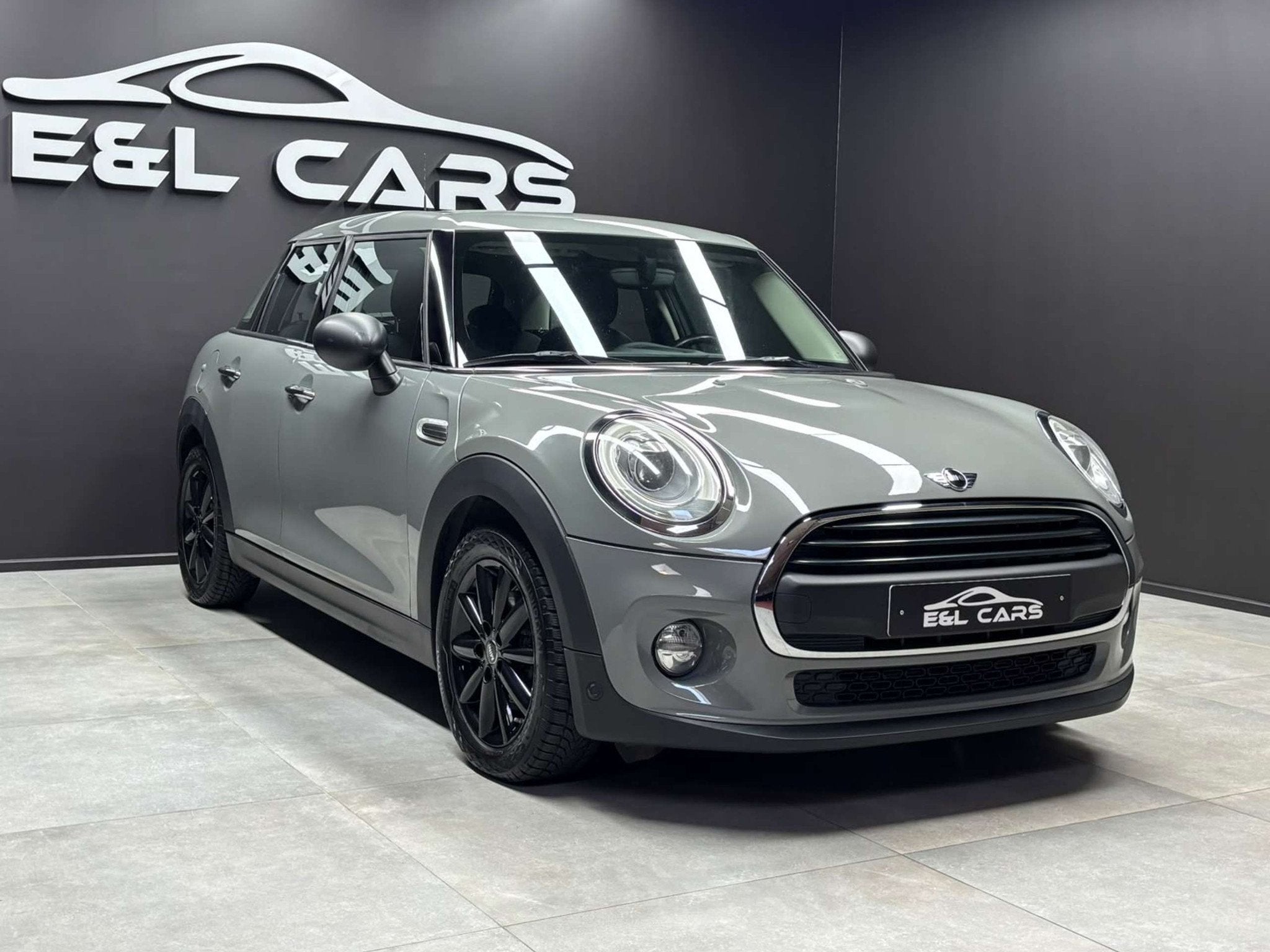 MINI One D Mini 1.5 D One *12 mois de garantie*, Autos, Mini, Argent ou Gris, Achat, https://public.car-pass.be/vhr/fa1bec1e-fa3e-4647-8a00-a3a0ae1b55e9
