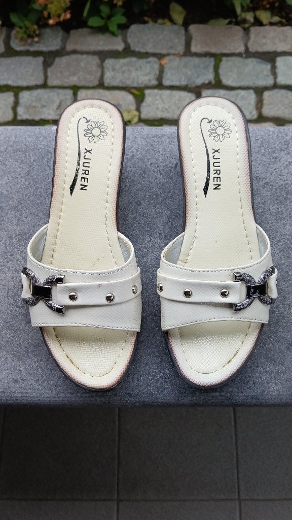 damesschoenen,instappers,slippers,wit,maat 38, Ophalen, Zo goed als nieuw, Wit, Instappers