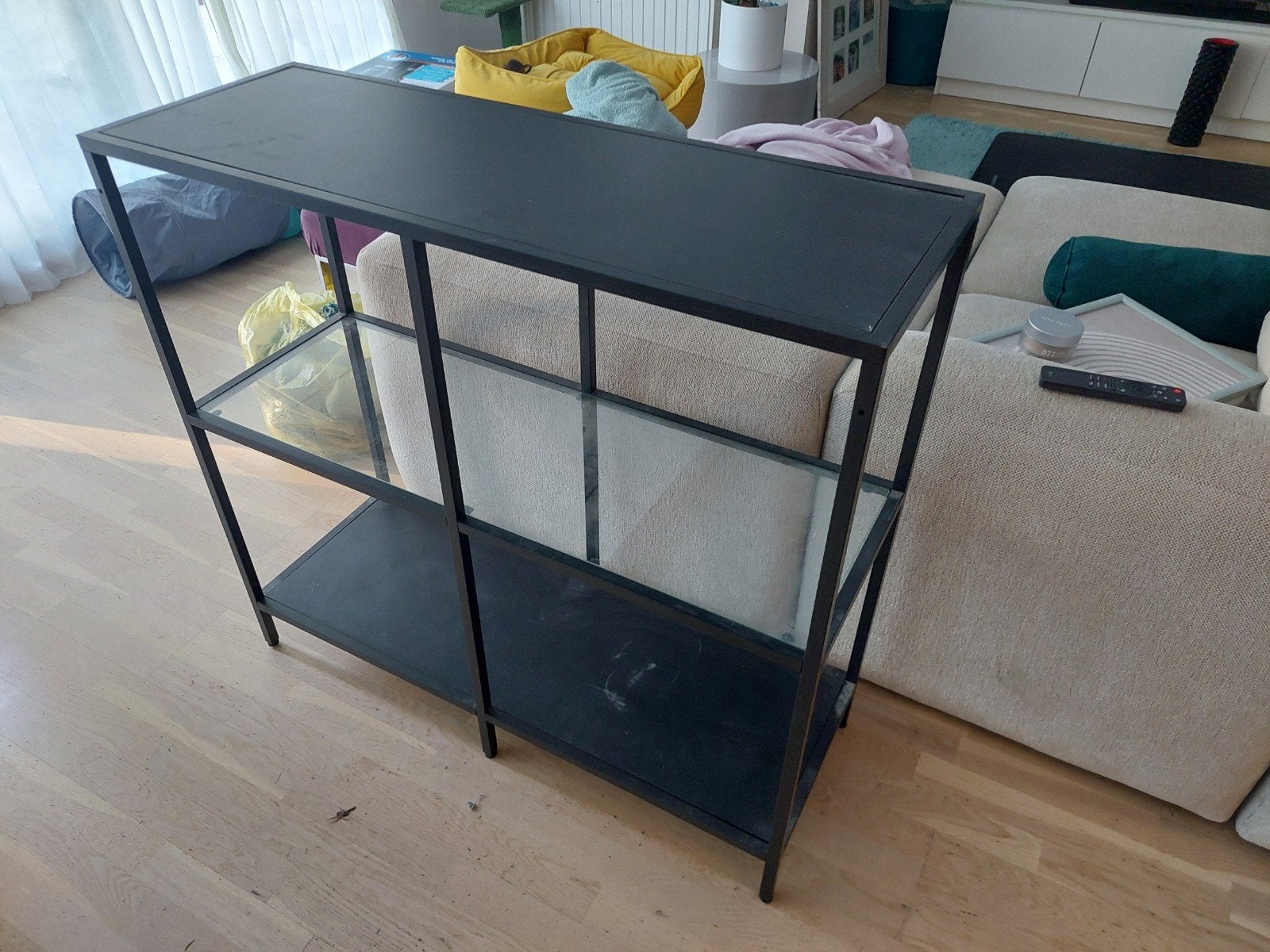 Ikea vittsjo, Enlèvement, Comme neuf