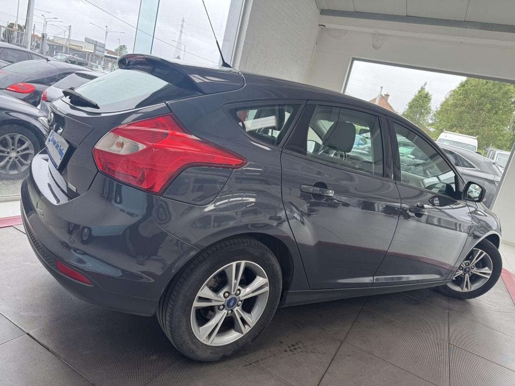 Ford Focus 3 EDITION 5D 1.0 EcoBoost 125ch DISTRIBUTION OK G, Auto's, Focus, Stof, Gebruikt, Bedrijf