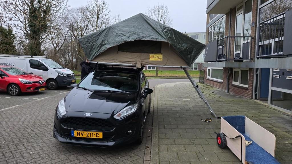 Tente de toit Eezi-Awn 1600 (160x240) à louer, Enlèvement, Comme neuf, Jusqu'à 3