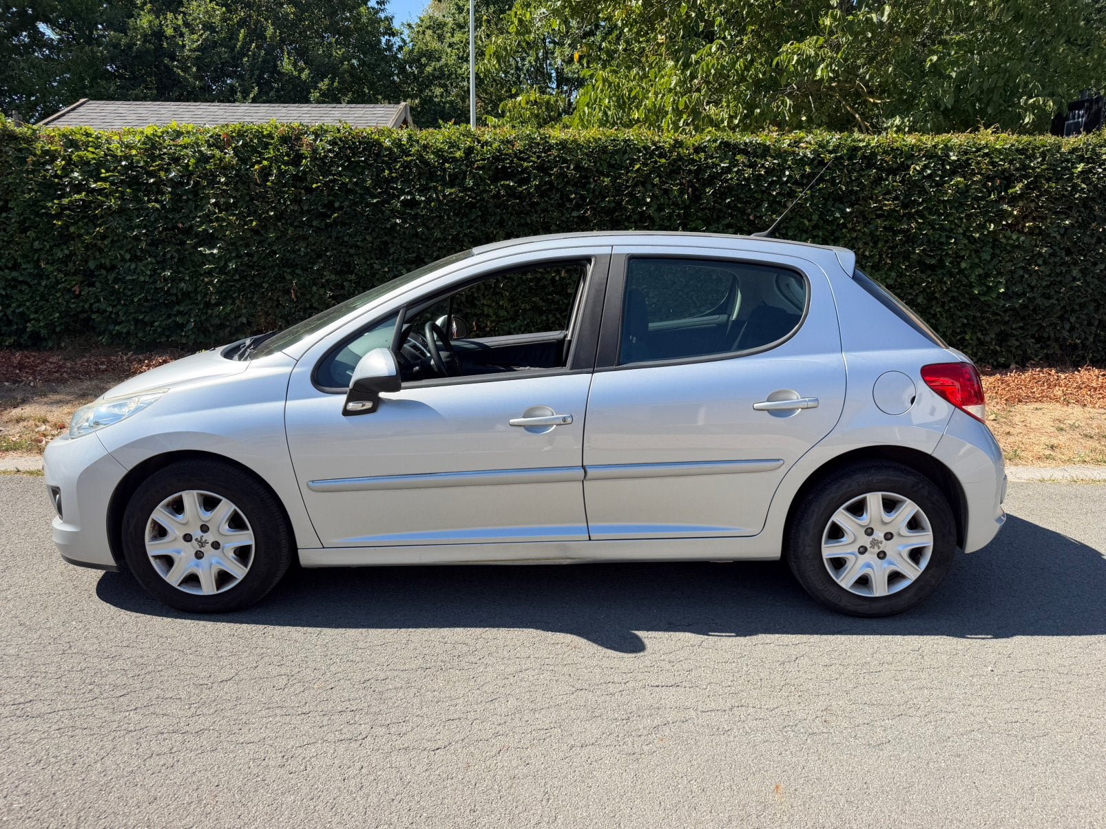Peugeot 207 Benzine 1600 AUTOMAAT Airco 59.000Km Topdeal!, Auto's, Stof, 1600 cc, Zwart, Grijs