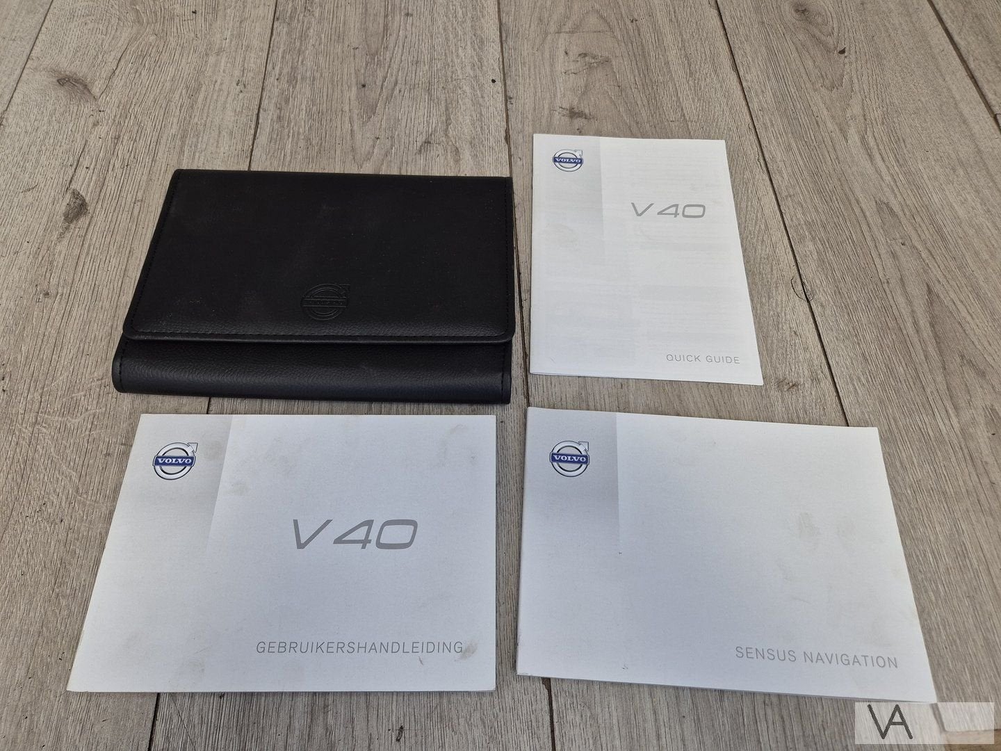 Handleiding instructieboekje van Volvo V40 2012 - 2019 €30, Enlèvement ou Envoi