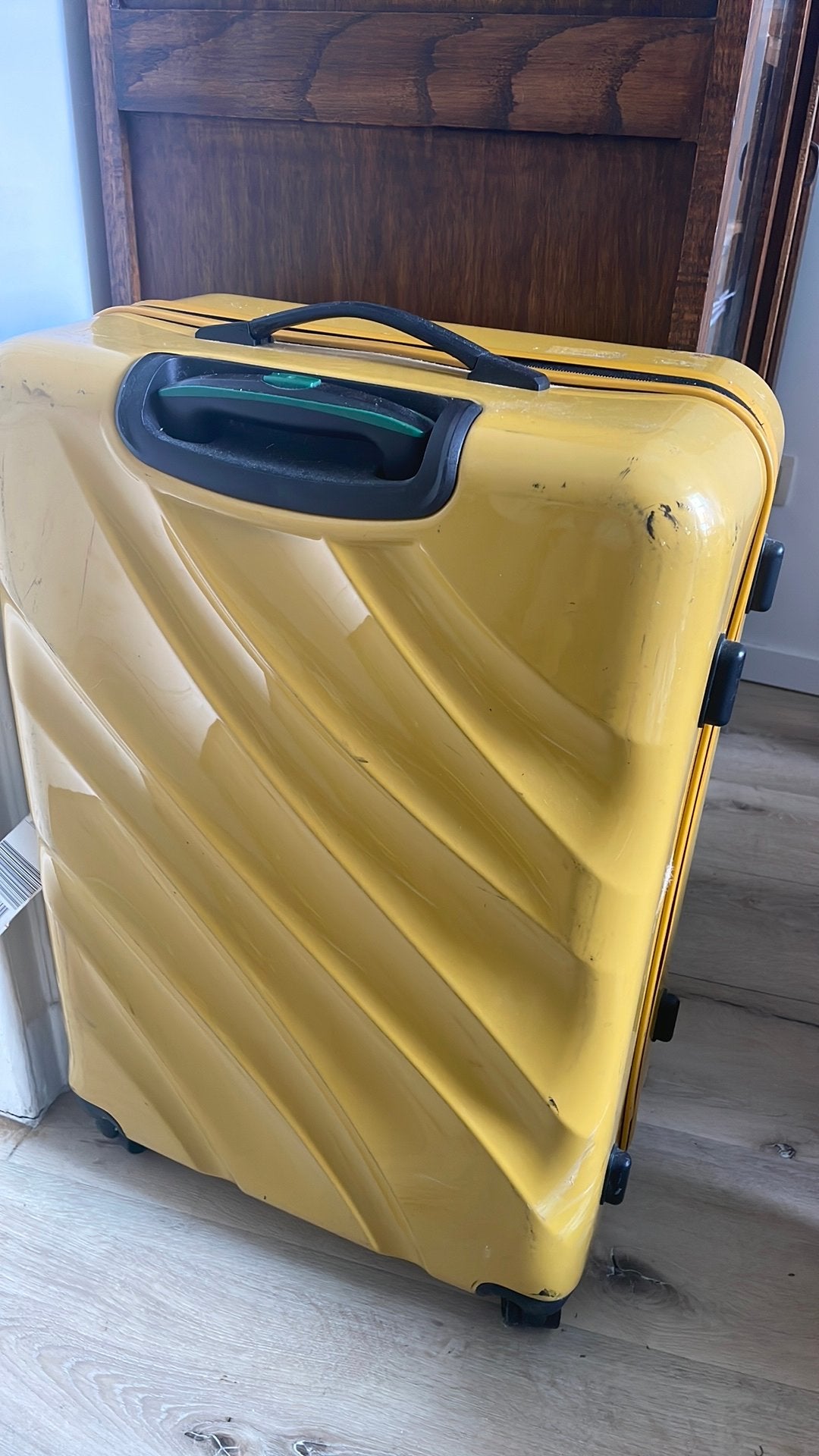 Grand étui de voyage jaune, Enlèvement, Comme neuf