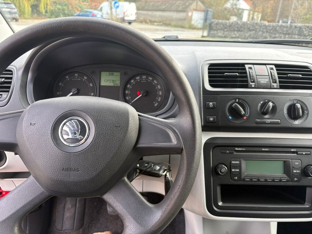 SKODA FABIA, Autos, Skoda, Rouge, Euro 5, Achat, Entreprise