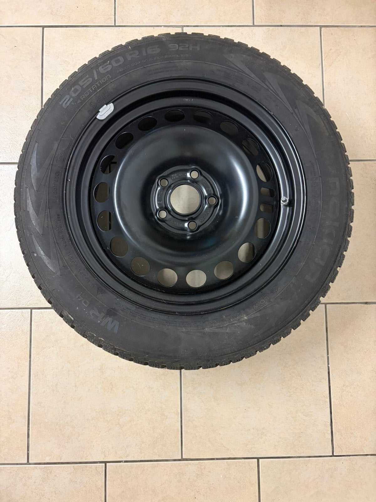 Roue de secours complète, Enlèvement