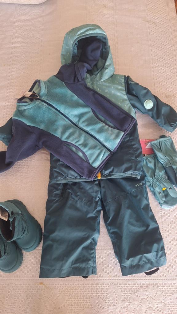 Vetements complet neige pour bebe, Enfants & Bébés, Enlèvement