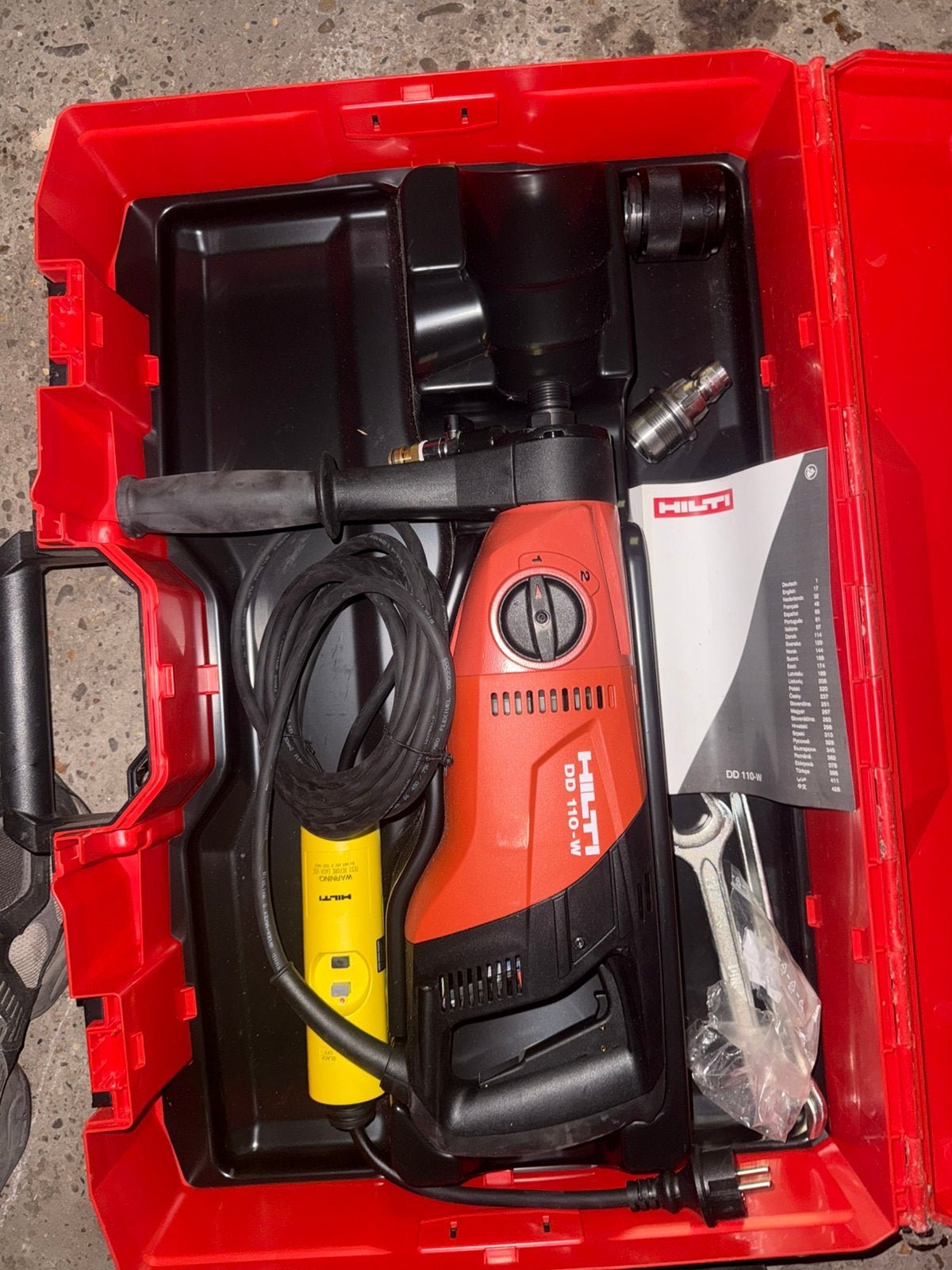 Hilti DD110 splinternieuw, Doe-het-zelf en Bouw, Ophalen, Nieuw, 600 watt of meer, Boormachine